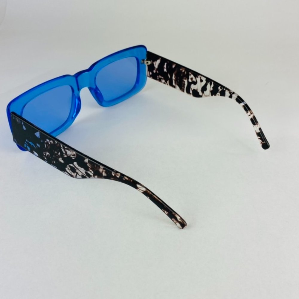 blue square frame sunglasses - Picture 3 of 3